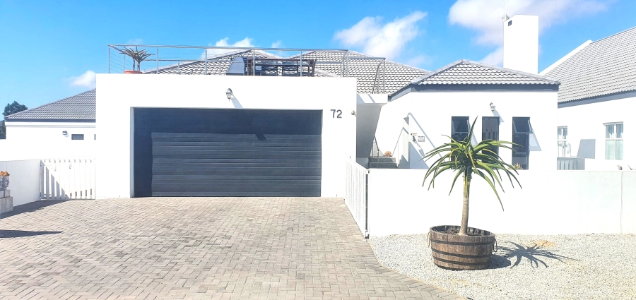3 Bedroom Property for Sale in Sandy Point Western Cape